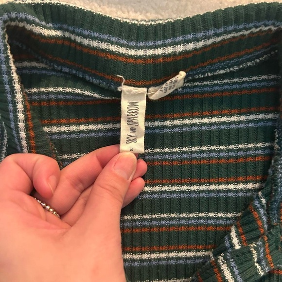 Sky and Sparrow button down striped top. Size medium. - Picture 5 of 5